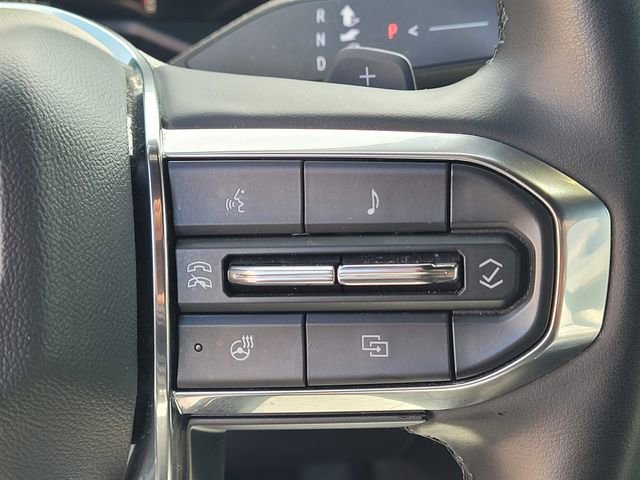 Used 2024 GMC Acadia Elevation image 16