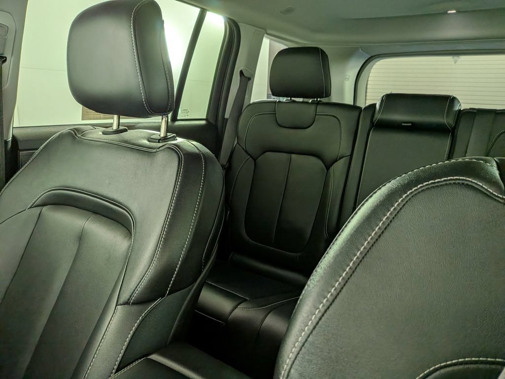 Certified 2023 Jeep Grand Cherokee Limited AWD/4WD image 29