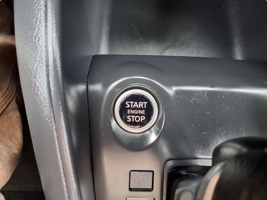 Certified 2025 Nissan Kicks Play S image 10