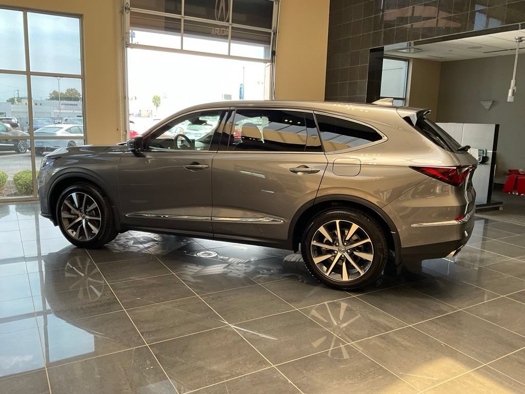 Certified 2026 Acura MDX w/ Technology Package AWD/4WD image 5