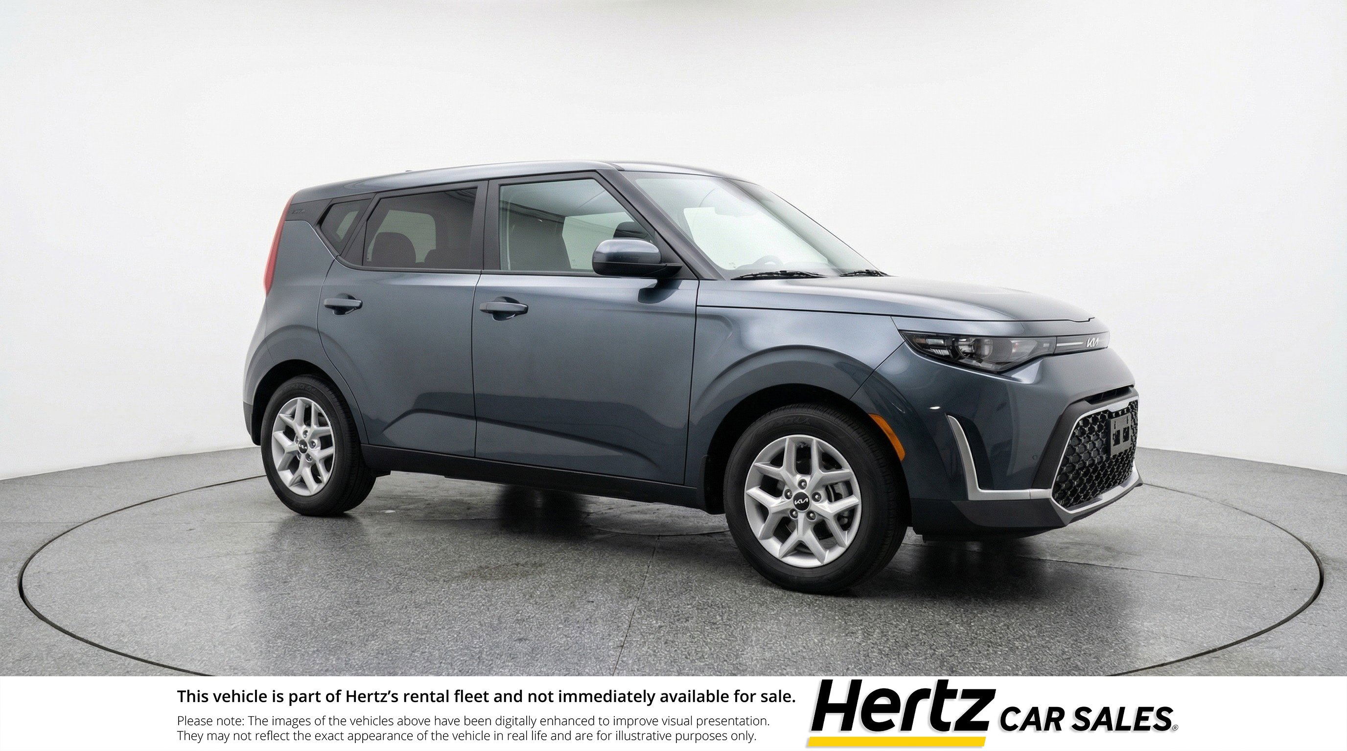 Used 2025 Kia Soul LX w/ LX Technology Package FWD image 1