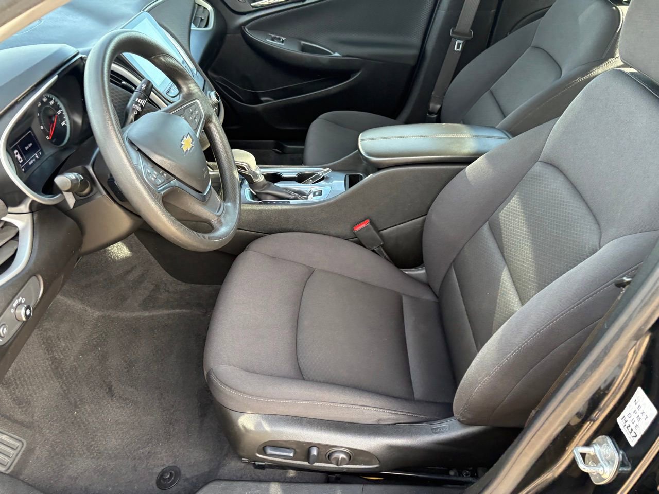 Used 2024 Chevrolet Malibu LT image 25