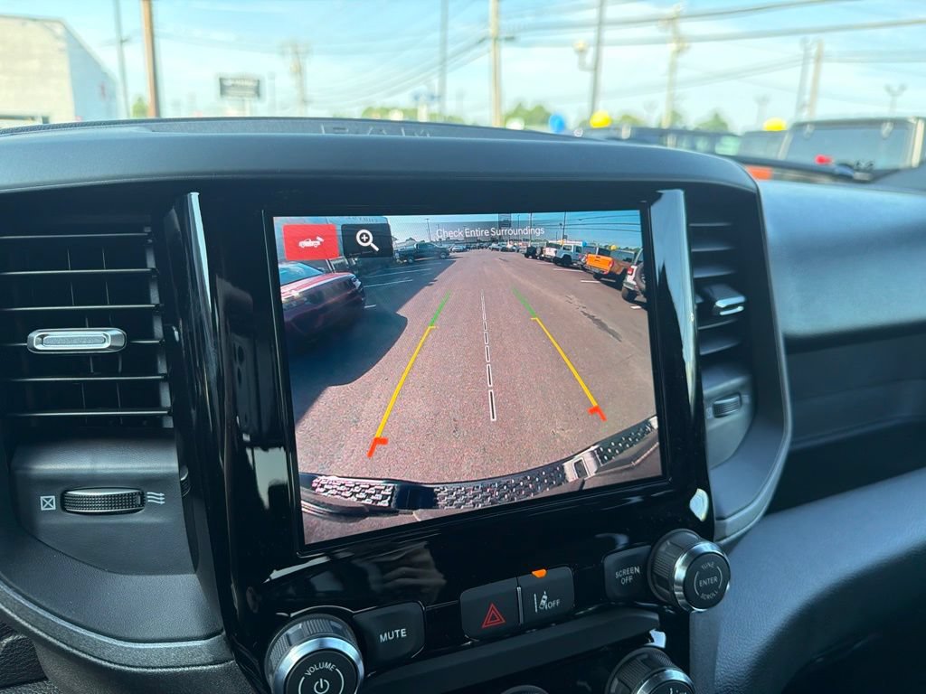 New 2027 RAM 1500 Express AWD/4WD image 9