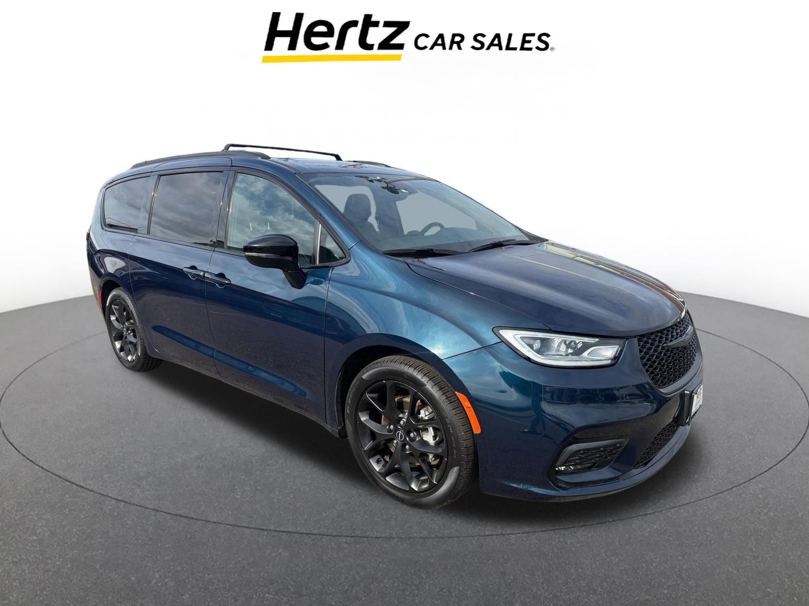 Used 2025 Chrysler Pacifica Limited image 1