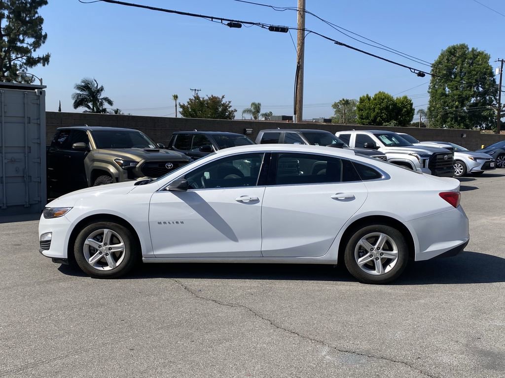 Used 2024 Chevrolet Malibu LS image 2