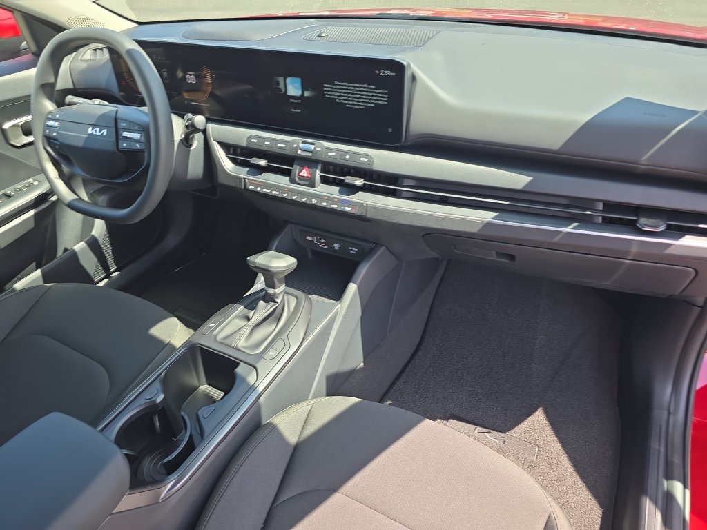 New 2026 Kia K4 FWD image 11