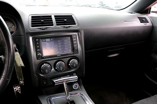 Used 2009 Dodge Challenger SRT8 w/ SRT Option Group II RWD image 16