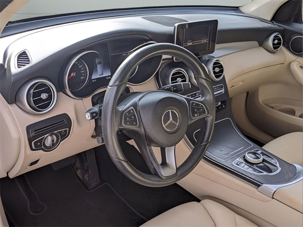 Used 2018 Mercedes-Benz GLC 300 image 10