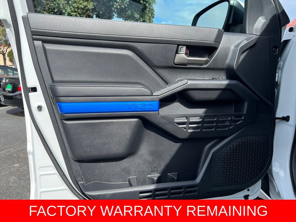 Certified 2025 Toyota Tacoma TRD Off-Road image 41