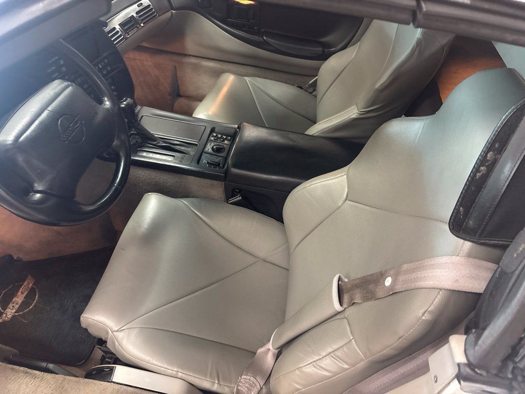 Used 1994 Chevrolet Corvette Convertible RWD image 21