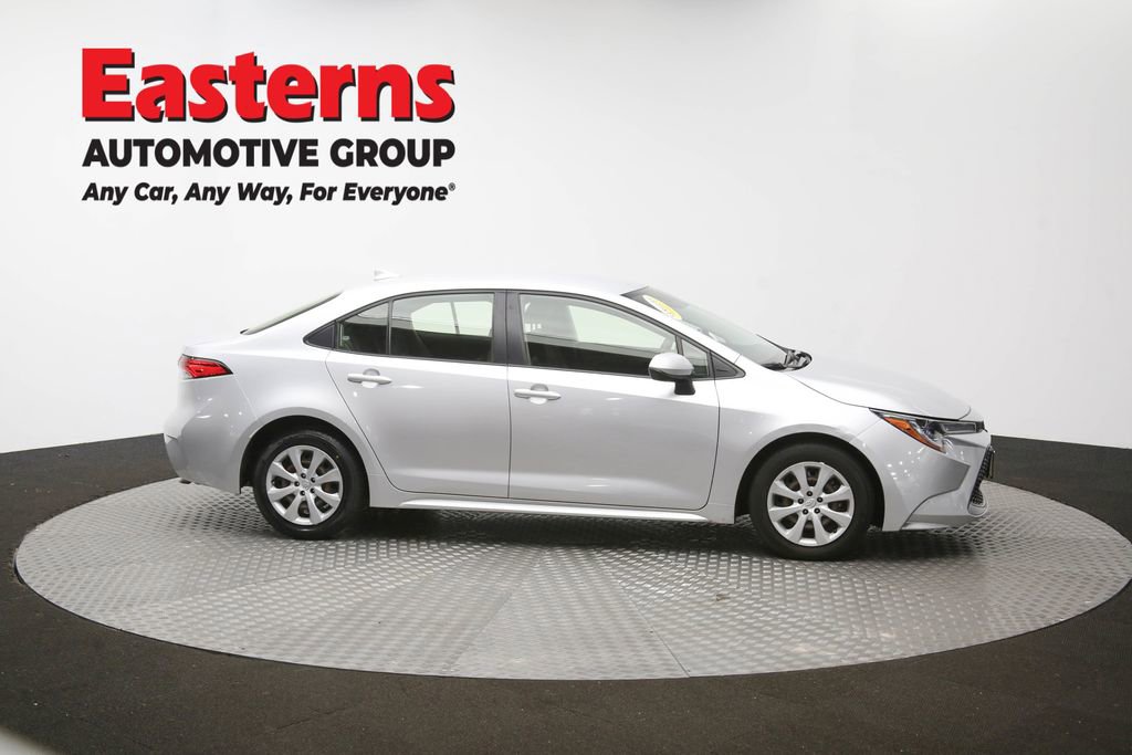 Used 2022 Toyota Corolla LE FWD image 45