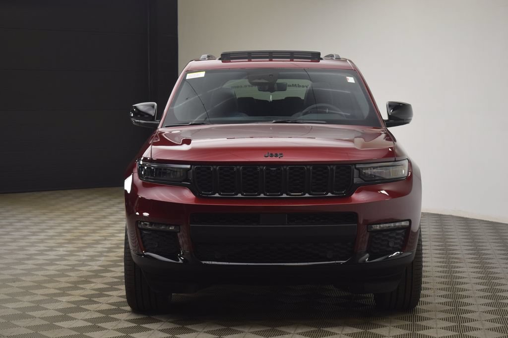 New 2025 Jeep Grand Cherokee L Limited w/ Luxury Tech Group II AWD/4WD image 2