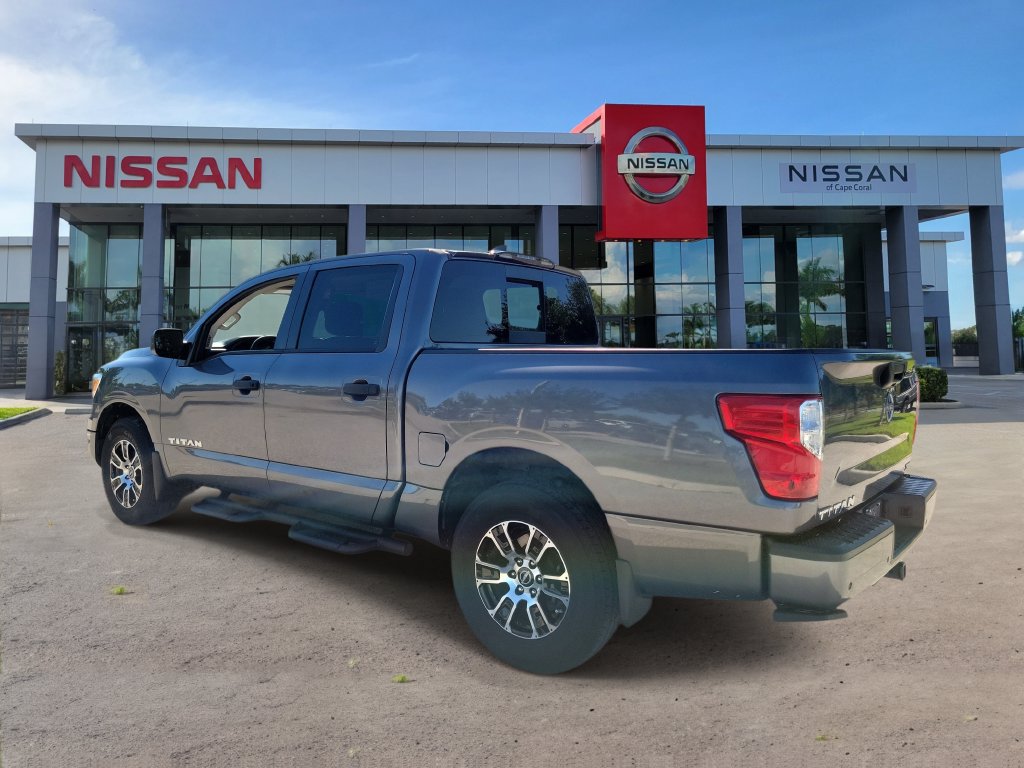 Used 2023 Nissan Titan SV w/ Accessory Utility Package RWD image 4