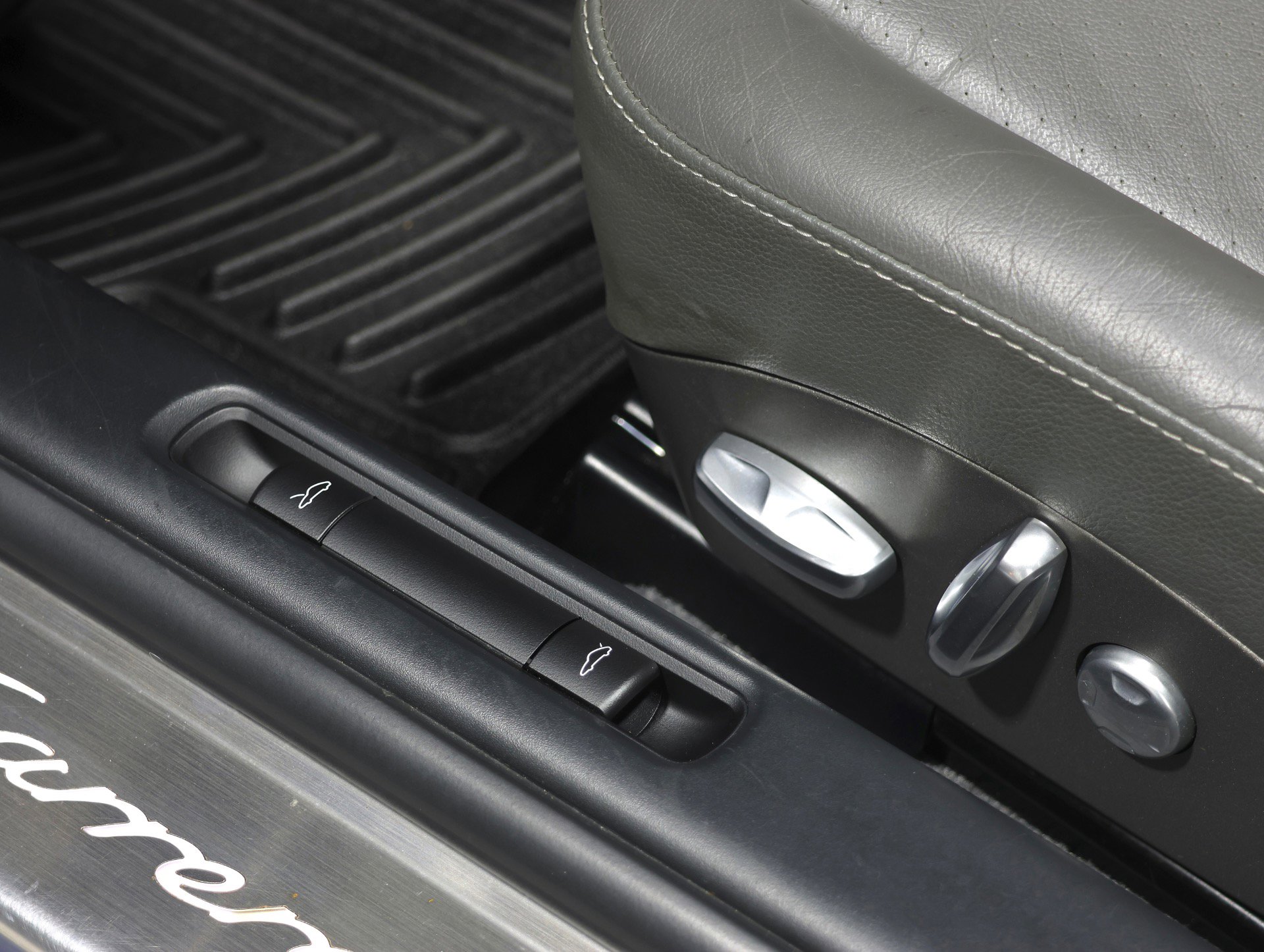 Used 2007 Porsche 911 Carrera S RWD image 25