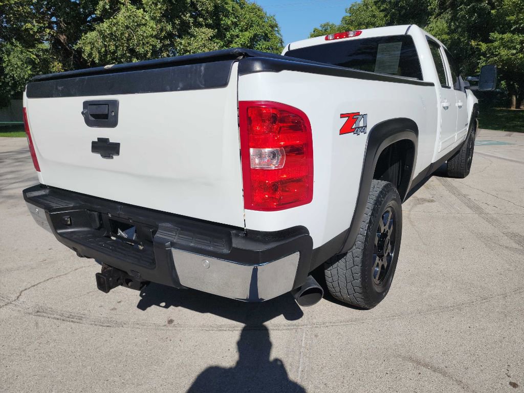 Used 2014 Chevrolet Silverado 3500 LTZ w/ LTZ Plus Package image 10
