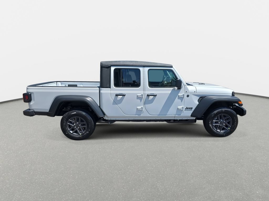 New 2026 Jeep Gladiator Sport AWD/4WD image 4