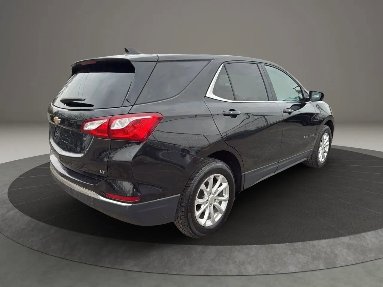 Used 2018 Chevrolet Equinox LT image 5