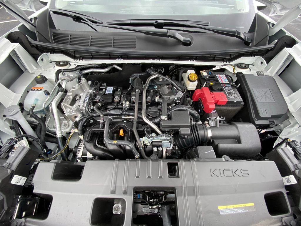 New 2025 Nissan Kicks SR w/ SR Premium Package image 30