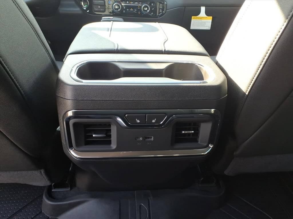 New 2026 Chevrolet Silverado 1500 LTZ w/ Technology Package RWD image 19
