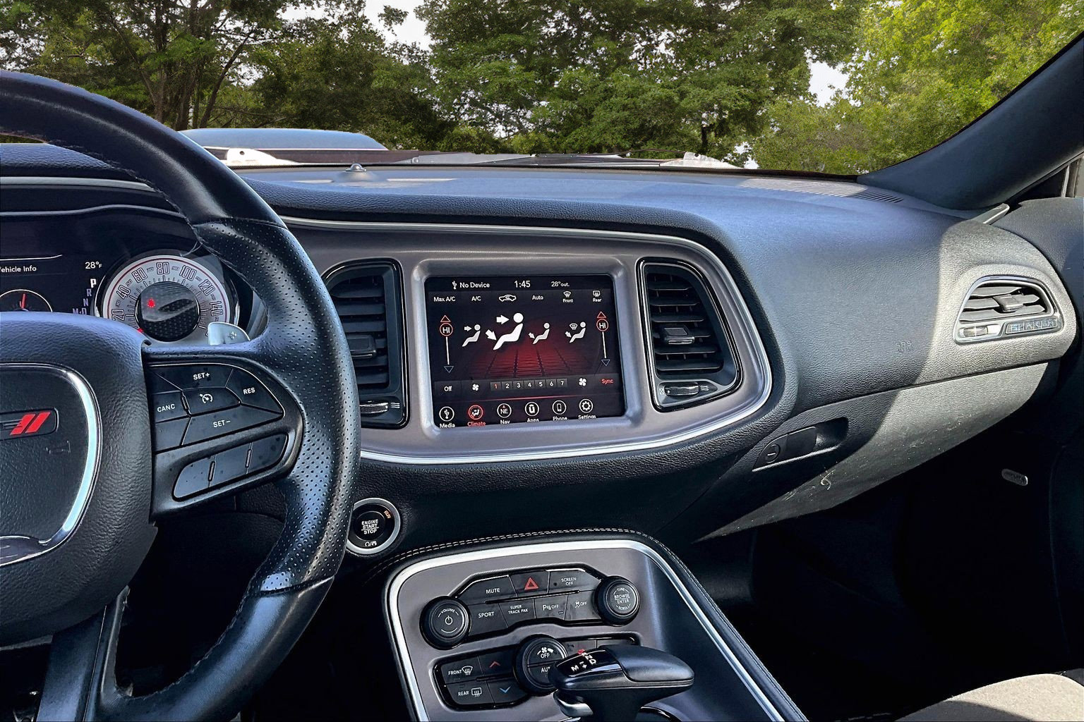 Used 2022 Dodge Challenger R/T w/ Shaker Package image 9