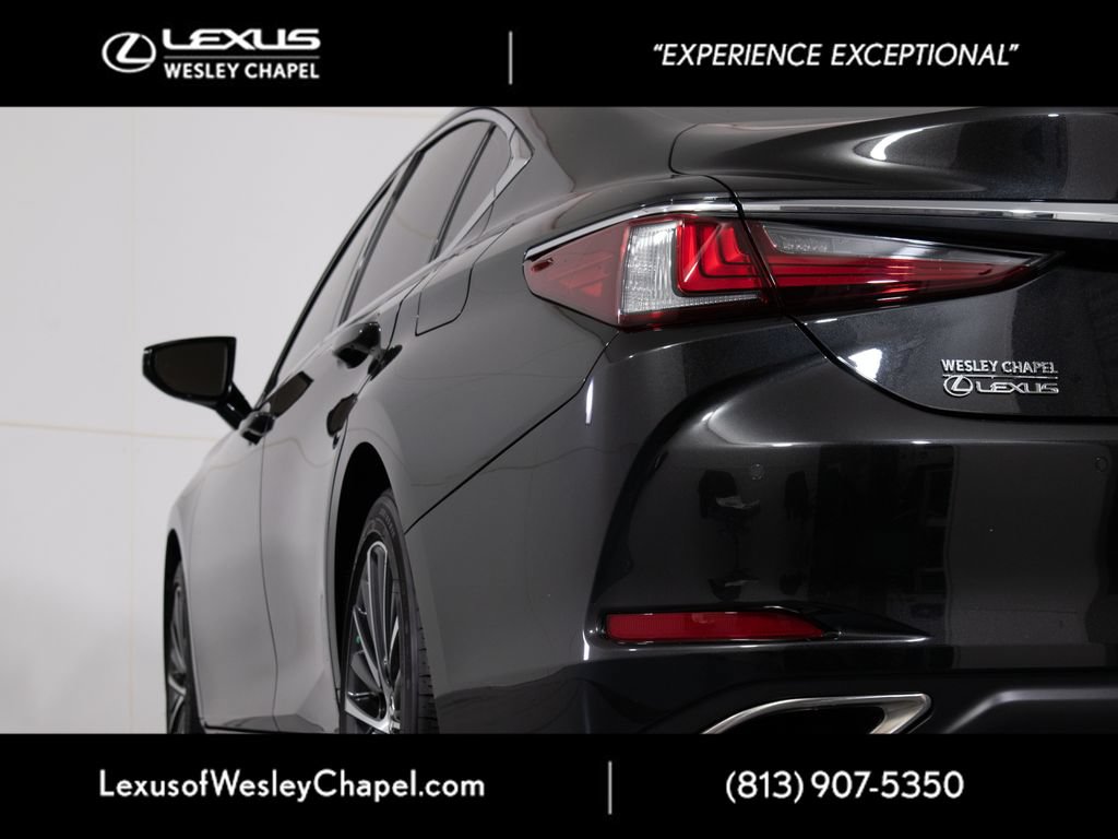 Certified 2024 Lexus ES 350 w/ Premium Package FWD image 6