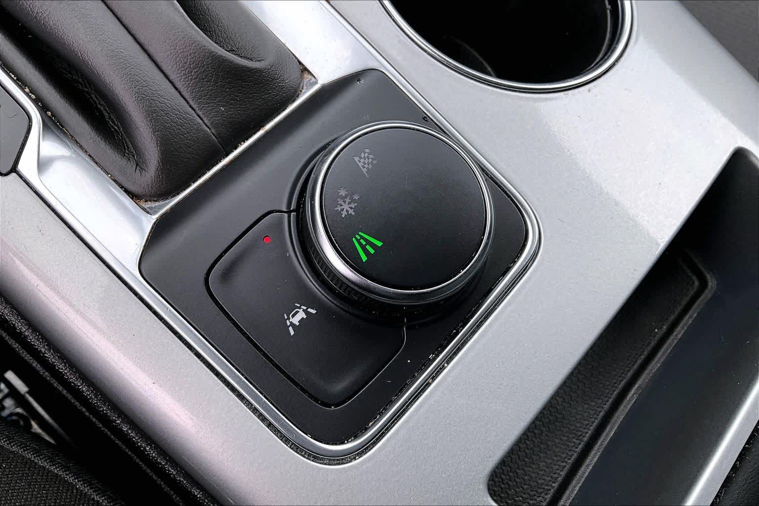Used 2025 Chevrolet Blazer LT FWD image 32