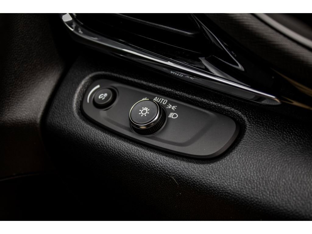 New 2025 Buick Envista Avenir image 35