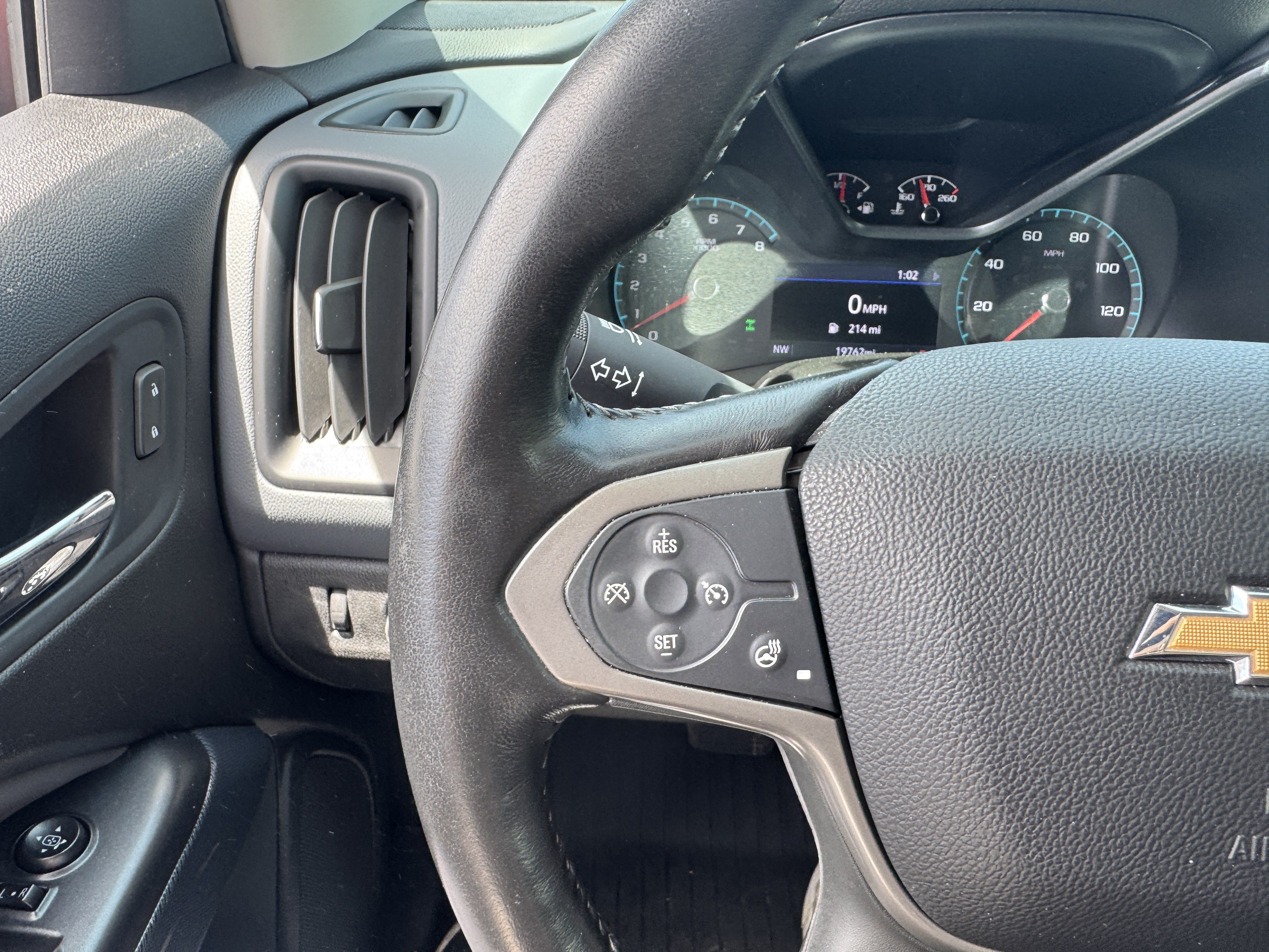 Used 2019 Chevrolet Colorado Z71 AWD/4WD image 30