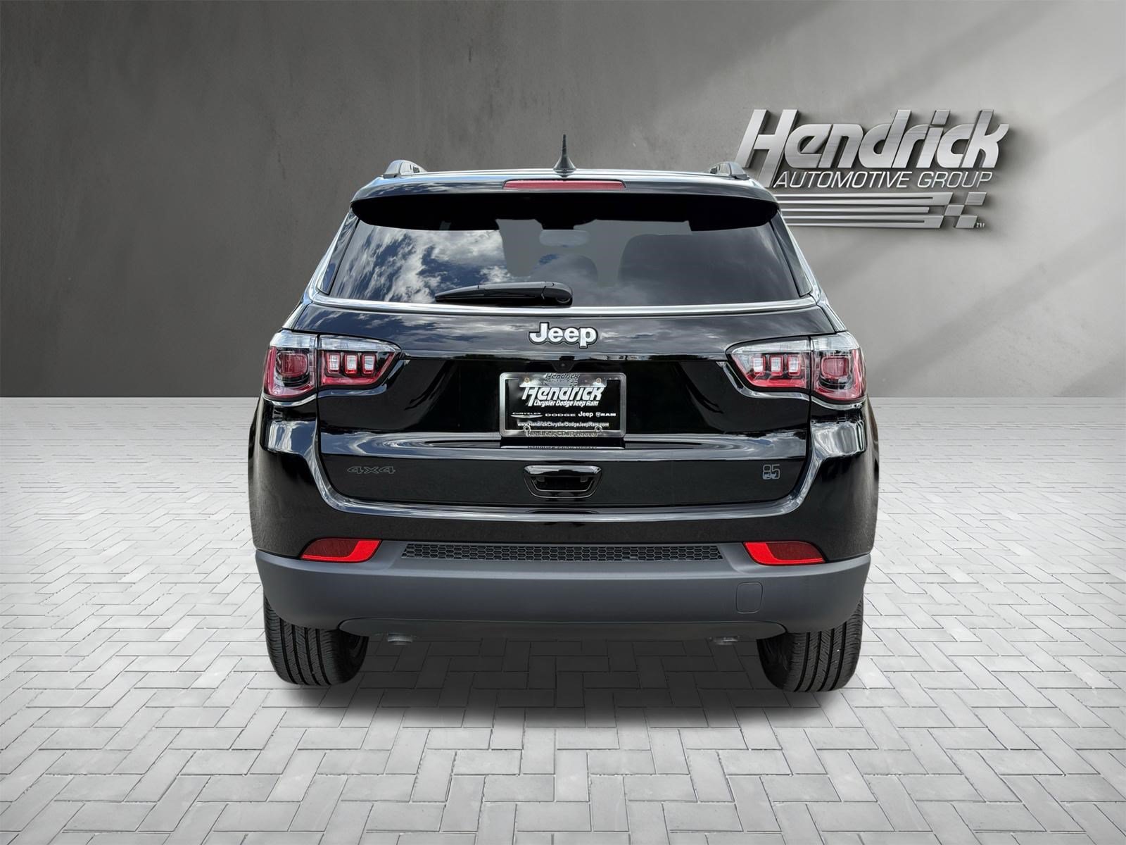 New 2026 Jeep Compass Latitude AWD/4WD image 9