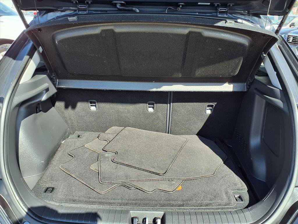 Used 2023 Hyundai Kona Limited w/ Cargo Package image 19