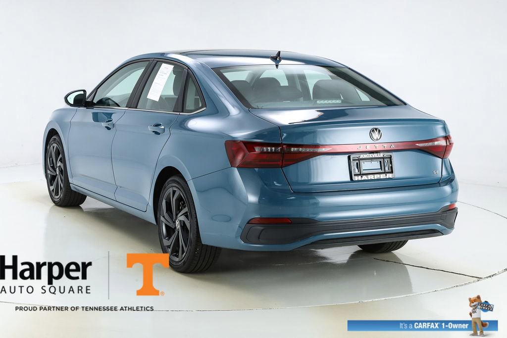 Used 2025 Volkswagen Jetta SE w/ Sunroof Package FWD image 44