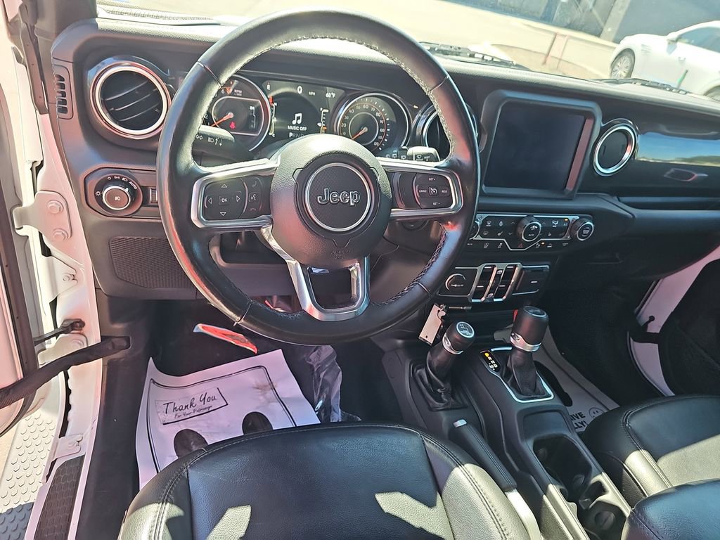 Used 2022 Jeep Wrangler Unlimited Sahara AWD/4WD image 20