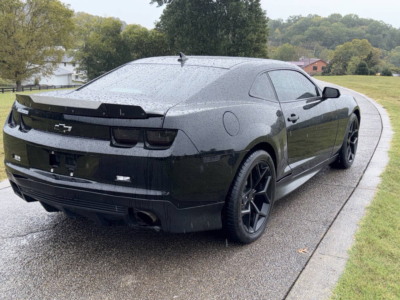 Used 2010 Chevrolet Camaro SS RWD image 19