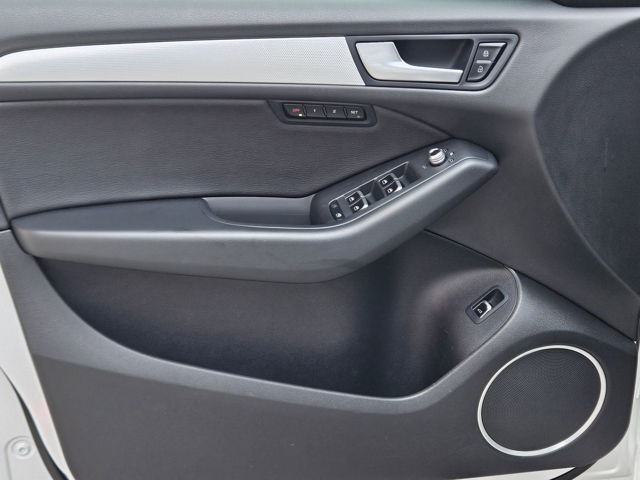 Used 2017 Audi Q5 3.0T Premium Plus w/ Technology Package image 18