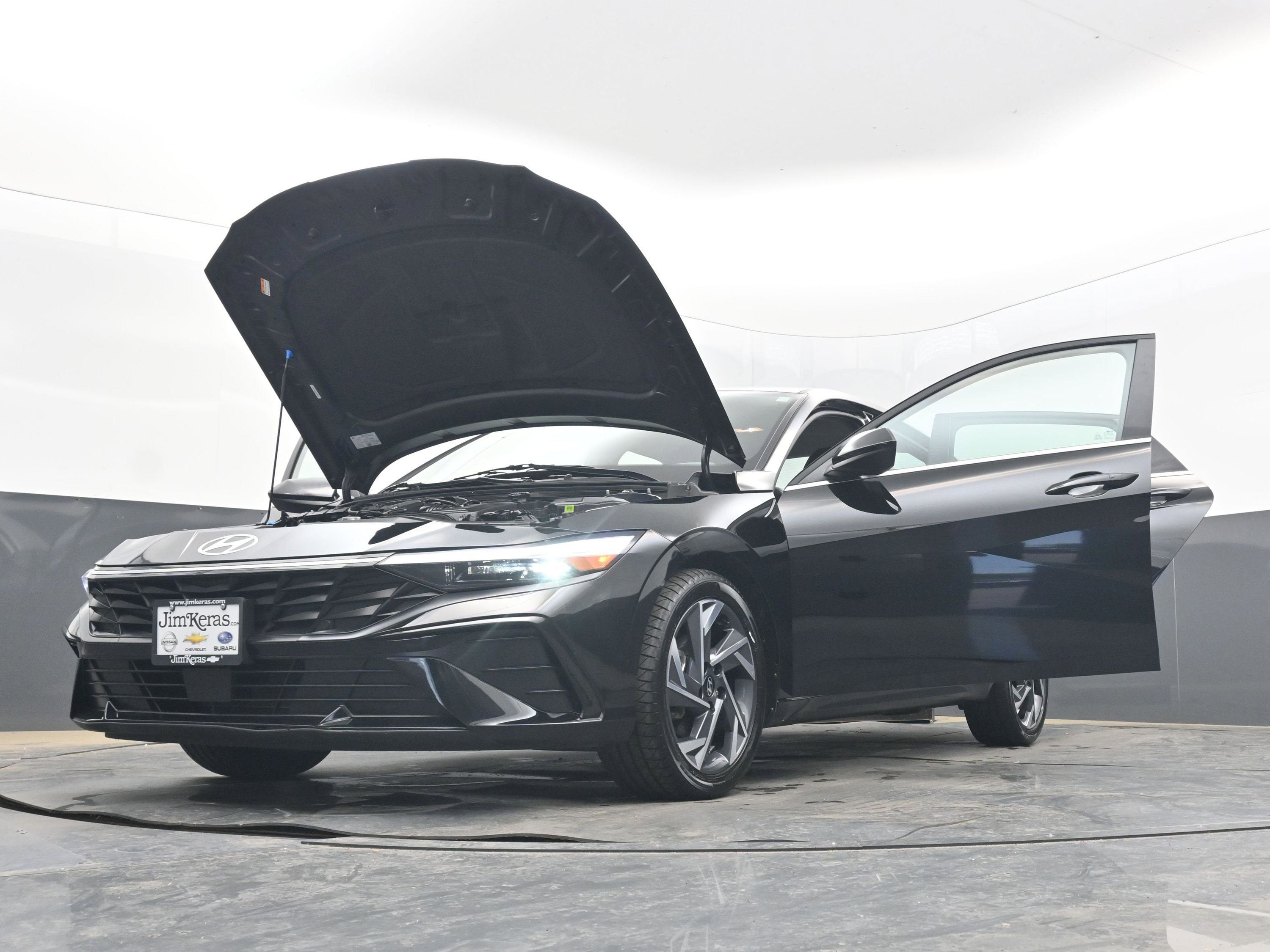 Used 2025 Hyundai Elantra SEL image 42