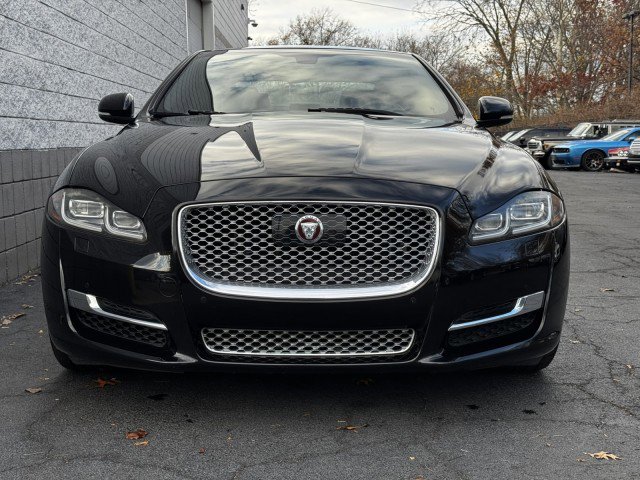 Used 2017 Jaguar XJ L Supercharged image 10