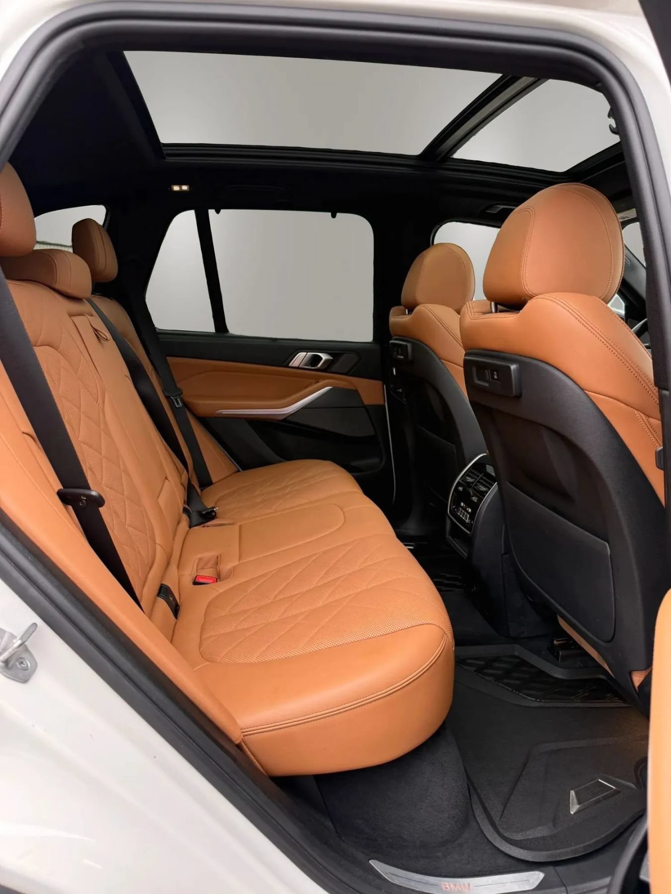 Used 2023 BMW X5 xDrive40i w/ Premium Package AWD/4WD image 28