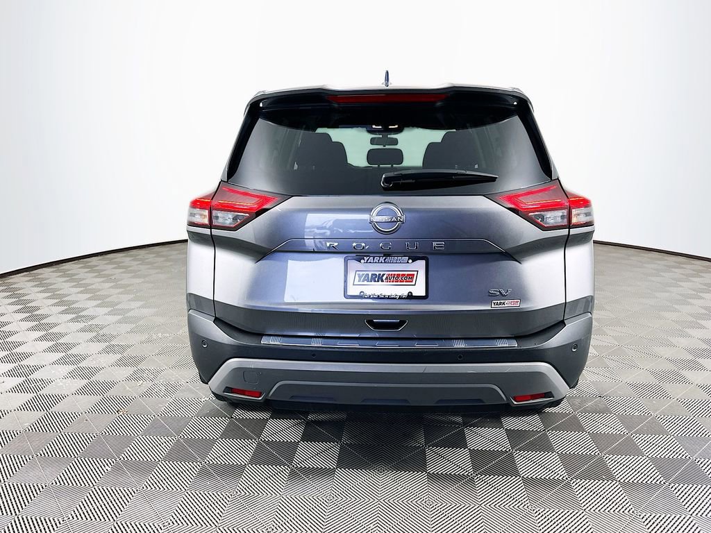 Certified 2023 Nissan Rogue SV image 9