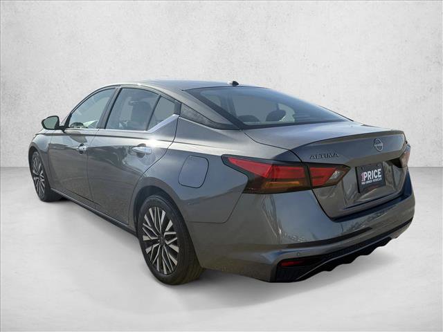 Used 2024 Nissan Altima 2.5 SV image 8
