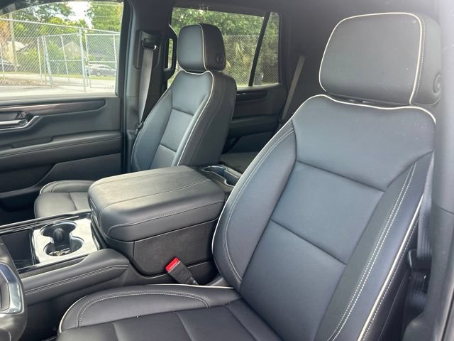 Used 2026 GMC Yukon Elevation AWD/4WD image 8