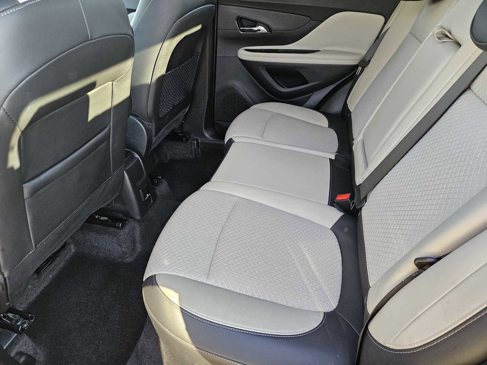 Used 2019 Buick Encore Preferred w/ Safety Package image 27