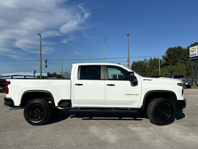 New 2025 Chevrolet Silverado 2500 ZR2 w/ Technology Package image 5
