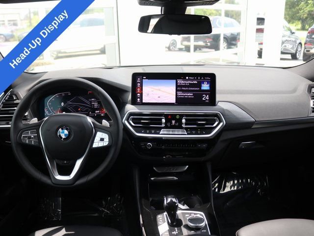 Used 2025 BMW X4 xDrive30i image 11