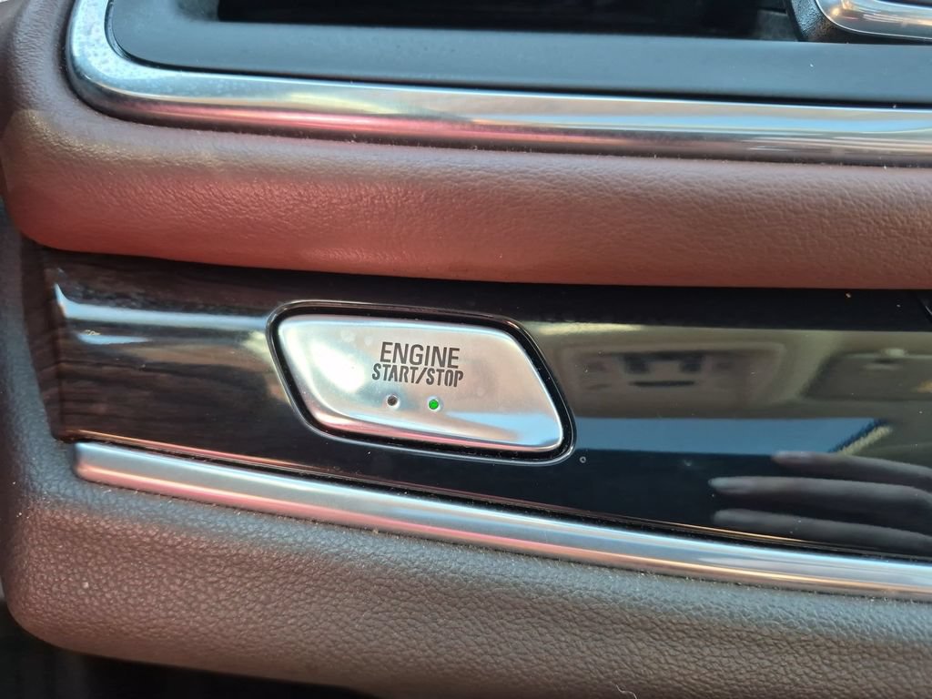 Used 2019 Buick Enclave Avenir FWD image 25