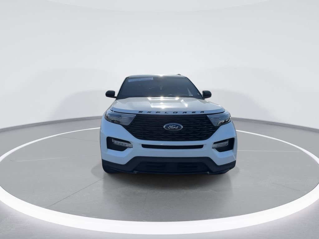 Used 2022 Ford Explorer ST-Line w/ Class IV Trailer Tow Package image 3