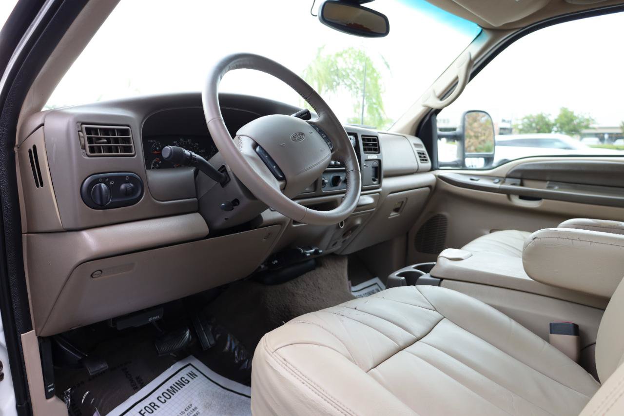Used 2000 Ford Excursion XLT AWD/4WD image 8