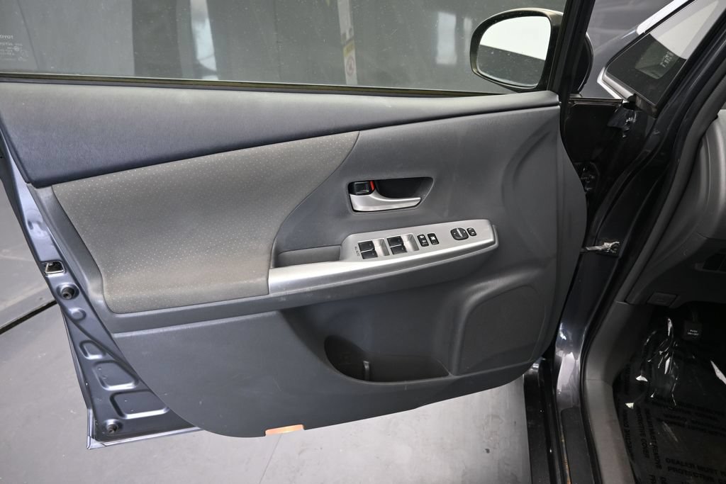 Used 2012 Toyota Prius V Two FWD image 16