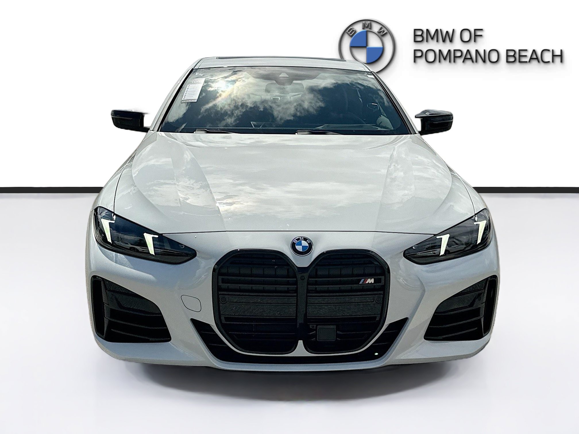 New 2026 BMW M440i Coupe RWD image 2