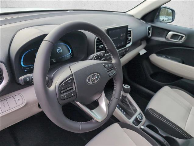New 2026 Hyundai Venue SEL video 3