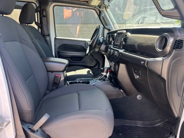 Used 2022 Jeep Gladiator Sport AWD/4WD image 11